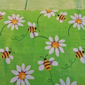 Bright Bee & Daisy Green Fabric & Kiwi Green Fabric 4249